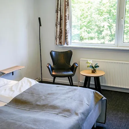 斯托科罗维森贝耶格酒店 3* 维森比约